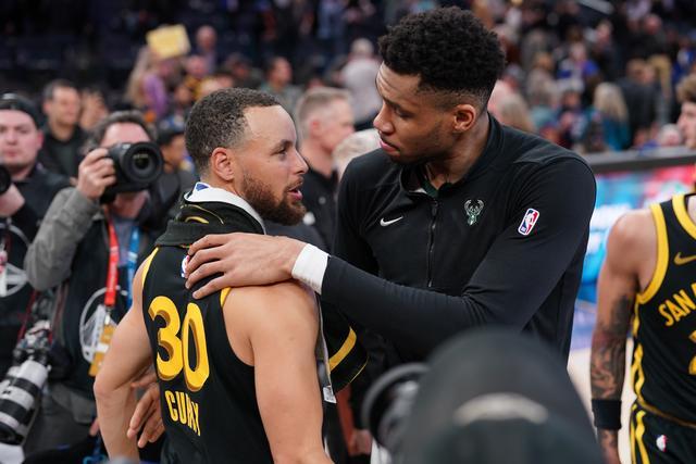 NBA年度最佳阵容：库里詹姆斯三阵 杜兰特二阵